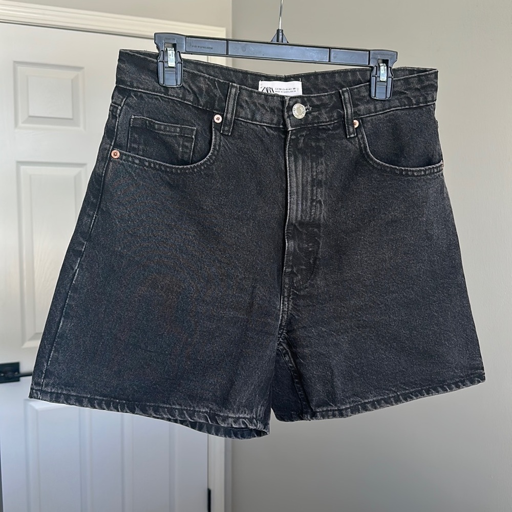 ZARA black dad shorts size 8